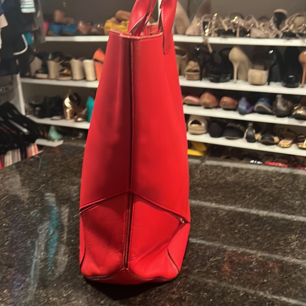 Givenchy Solid Large Leather Easy Red Tote Bag - image 4